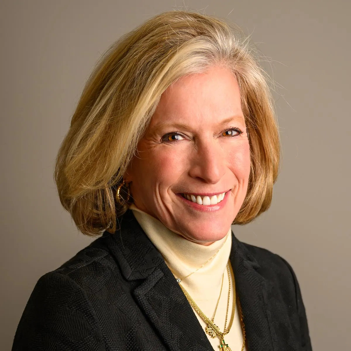Susan Marlowe 2 Susan Marlowe Headshot