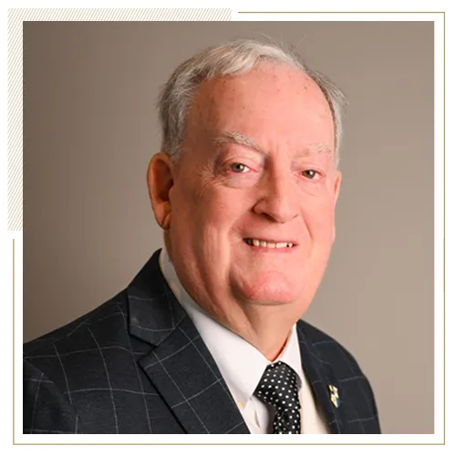 Thomas McQueeney Headshot