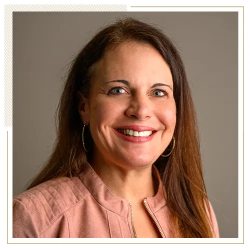 Elisa Hensley Headshot